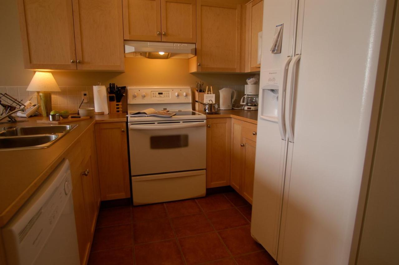 Apartment 406, Indigenous Artefacts แคนมอร์ ภายนอก รูปภาพ