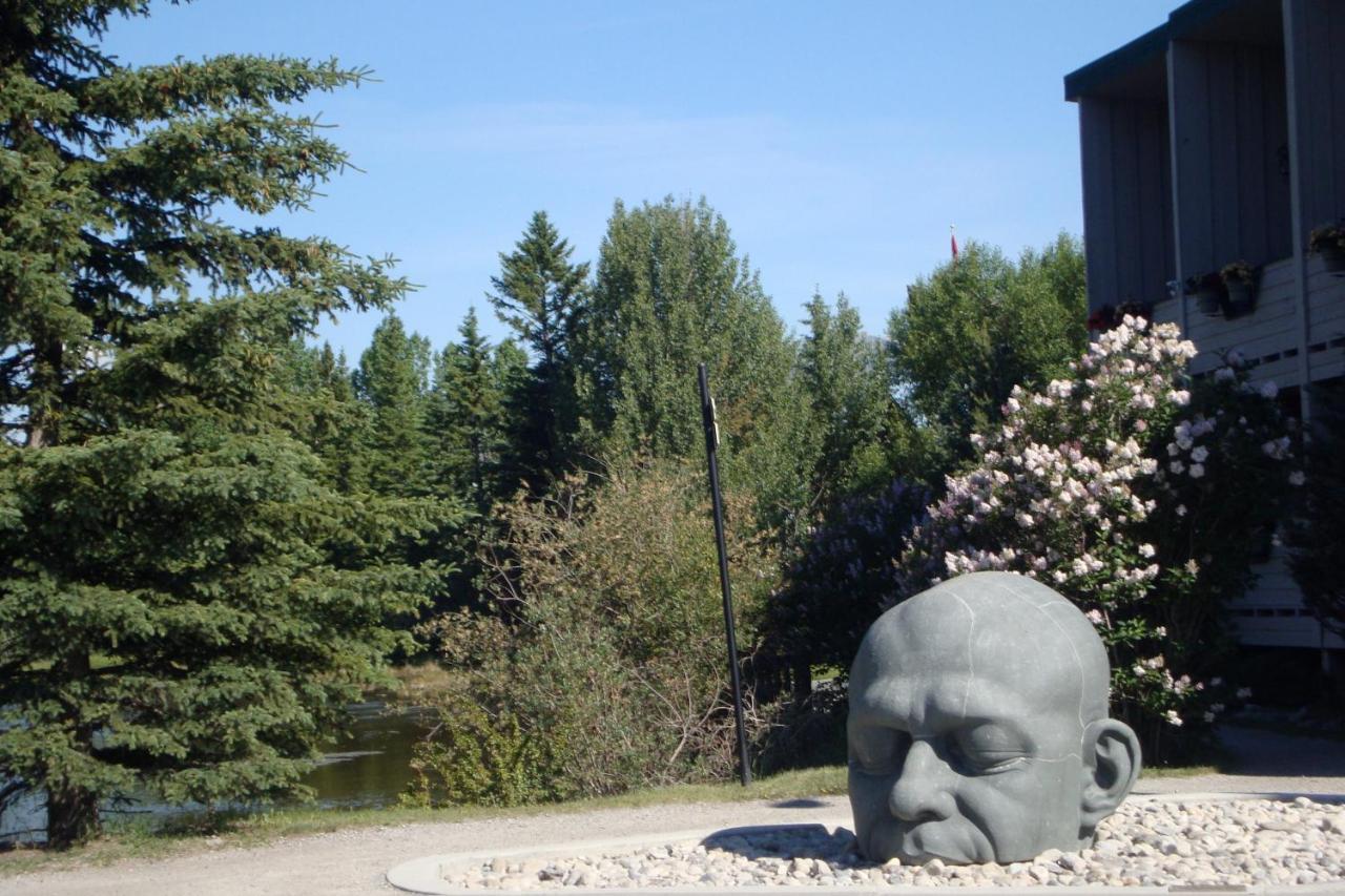 Apartment 406, Indigenous Artefacts แคนมอร์ ภายนอก รูปภาพ